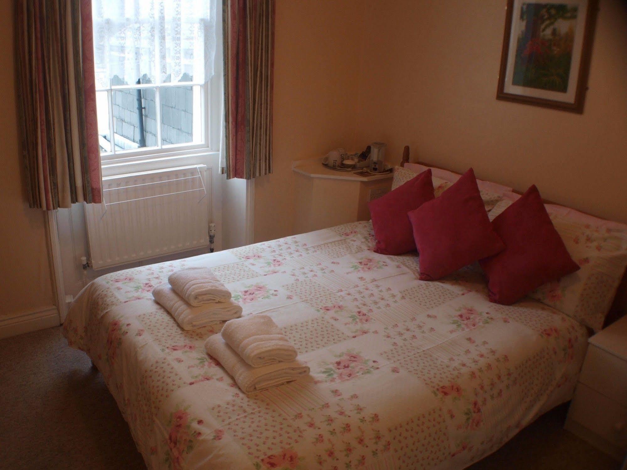 Olivers Guest House Веймут Екстер'єр фото
